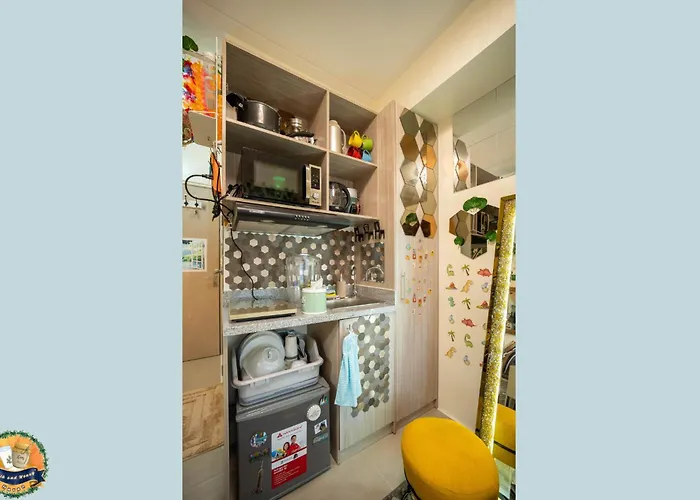 Apartahotel "milk & Honey" Haven At Urban Deca Cubao 3*