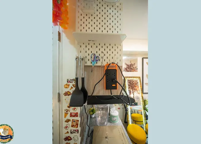 "milk & Honey" Haven At Urban Deca Cubao Apartahotel 3*