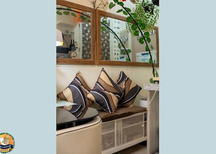 "milk & Honey" Haven At Urban Deca Cubao 3*